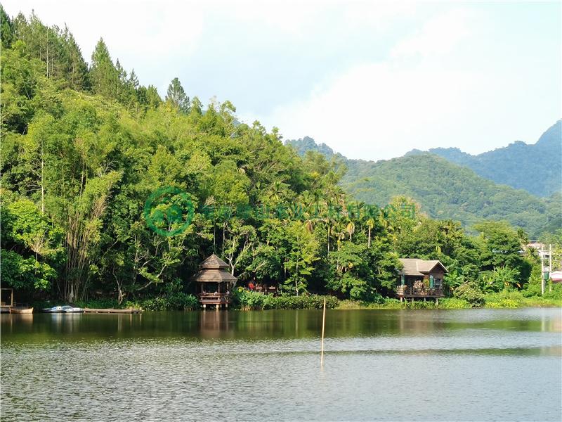 绿山木屋